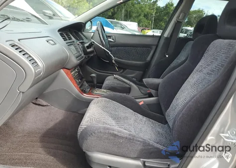 1998 Honda Accord из США, поврежденный, VIN CF41020861